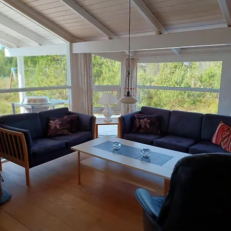 Beautiful On A Large Natural Plot Holiday home Aalbaek
